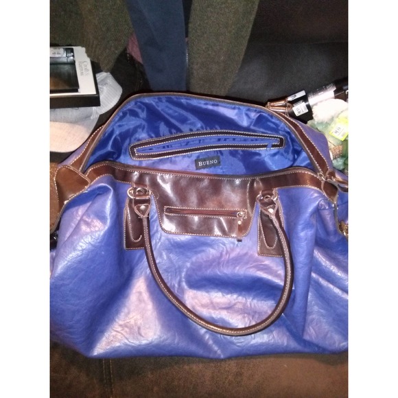 Bueno Leather Travel/Weekender Bag - Huge and Beautiful Royal Blue - Picture 1 of 3